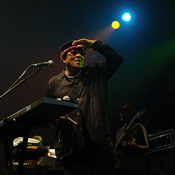 Liverpool photographer dives into his archives for some live performance images from back in 2009 when Roy came to the UK